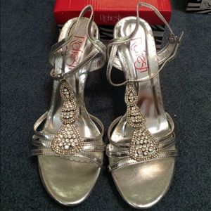 Size 8 Silver Heels