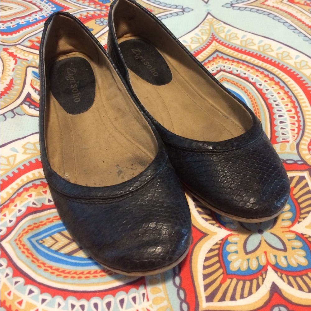 Black Flats
