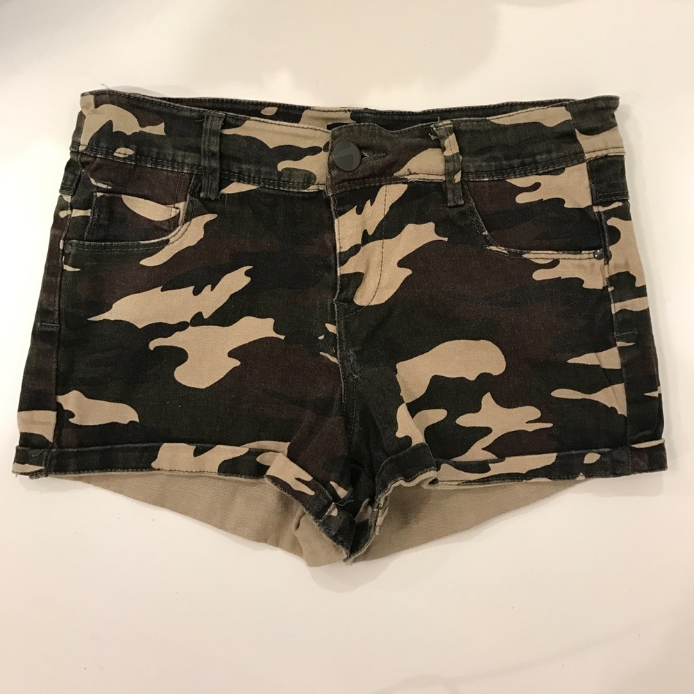 Camo jean shorts