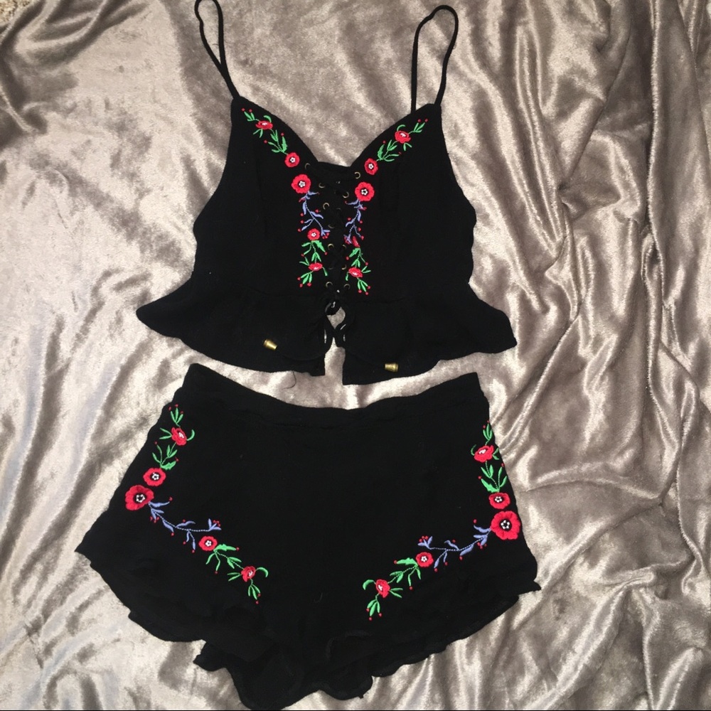 Co Ord embroidered matching set from Forever 21