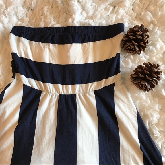 J mode Dresses & Skirts - Simply stunning maxi dress