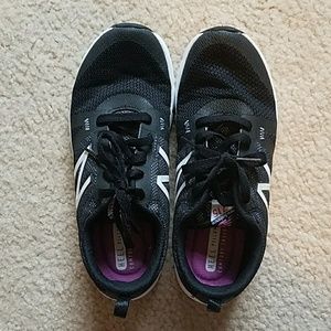 New Balance cross training shoes