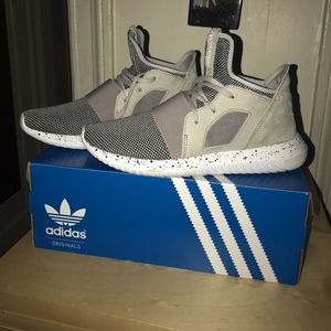 Adidas Tubular Defiant 7.5 (women's)