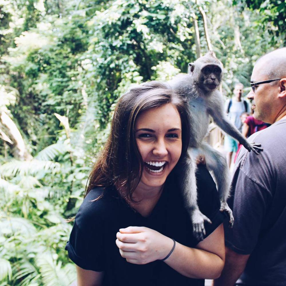 Meet your Posher, Savannah