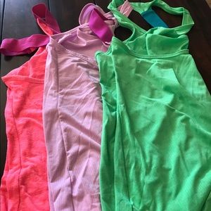 Lot of 3 exercise tanks