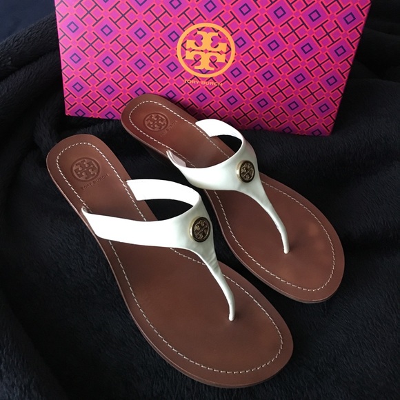 Tory Burch Shoes - Hold🌸Tory Burch Sz 11  Cameron Logo Leather thong