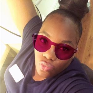 Meet your Posher, Vickie