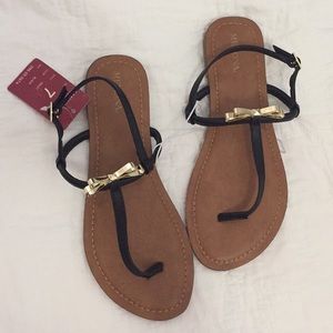 Bow sandals