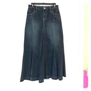 Long CAbi denim skirt
