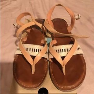 Toms sandals