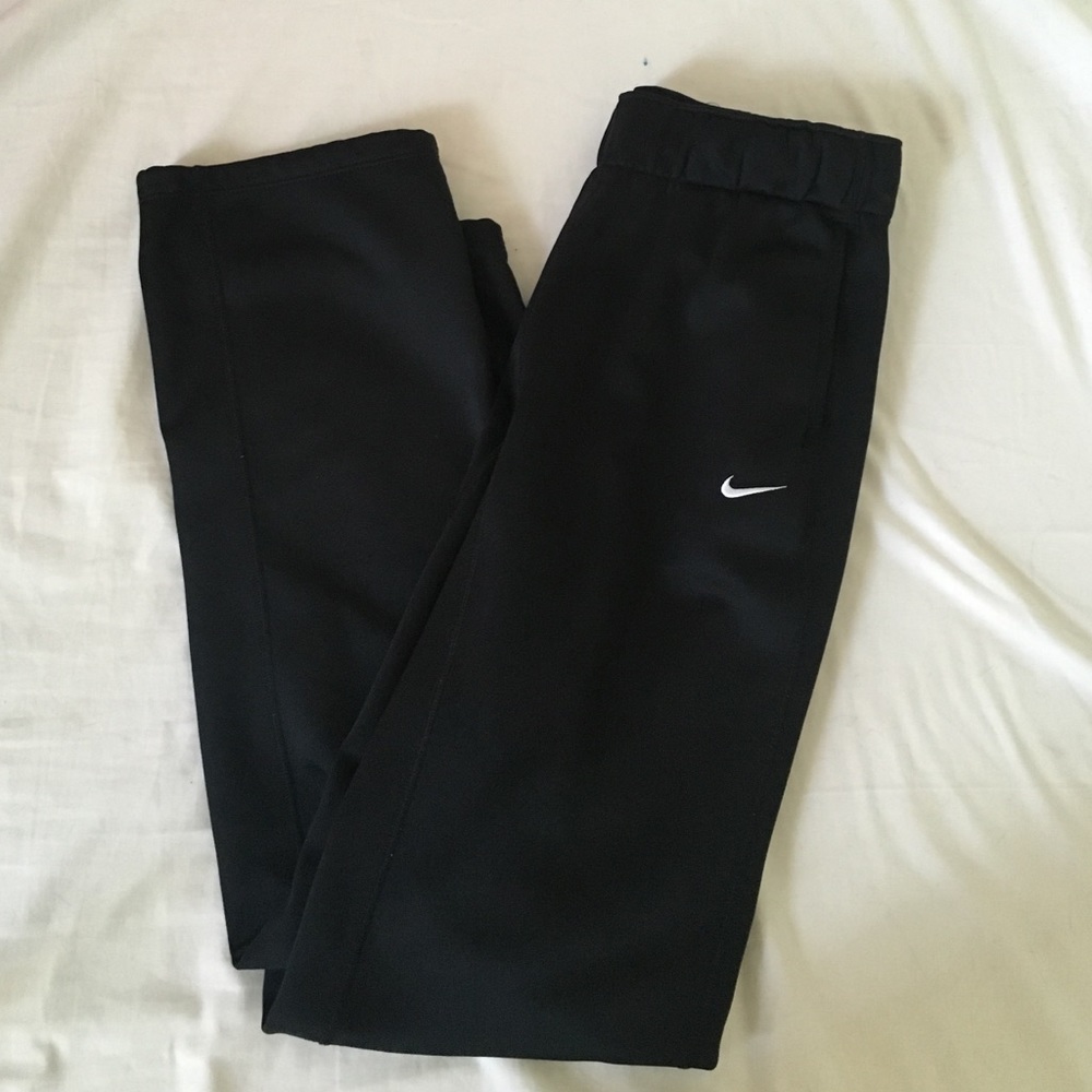Nike Therma-Fit Sweats