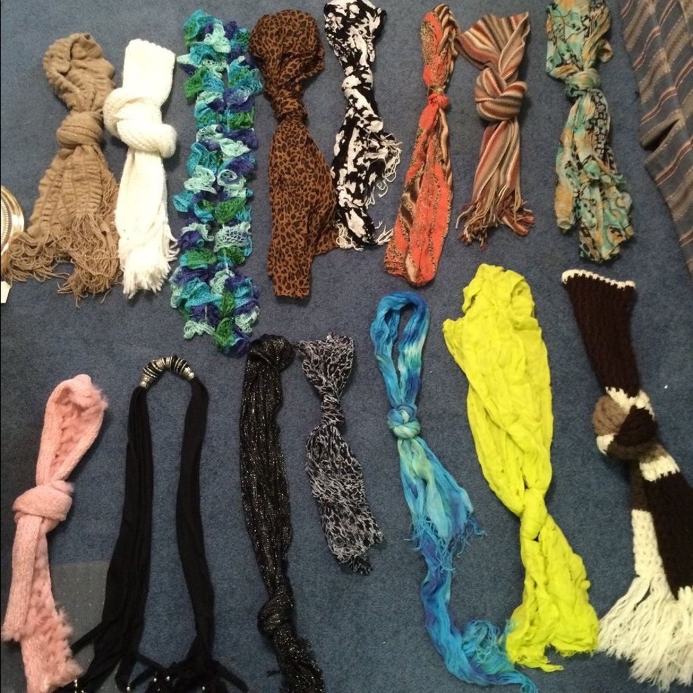 15 different scarves
