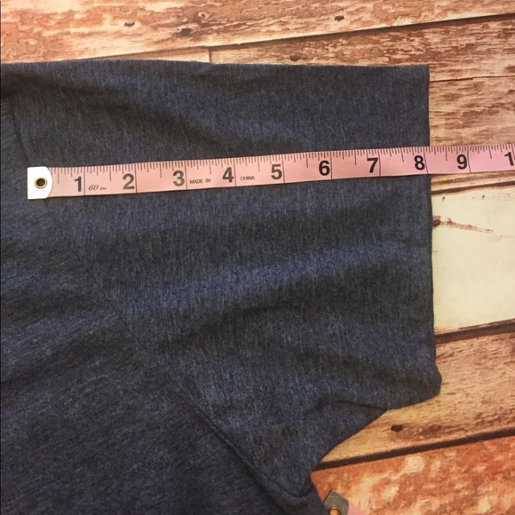 Small Thankful tee - Picture 6 of 8