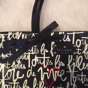 Kate spade bon shopper, black white print vinyl