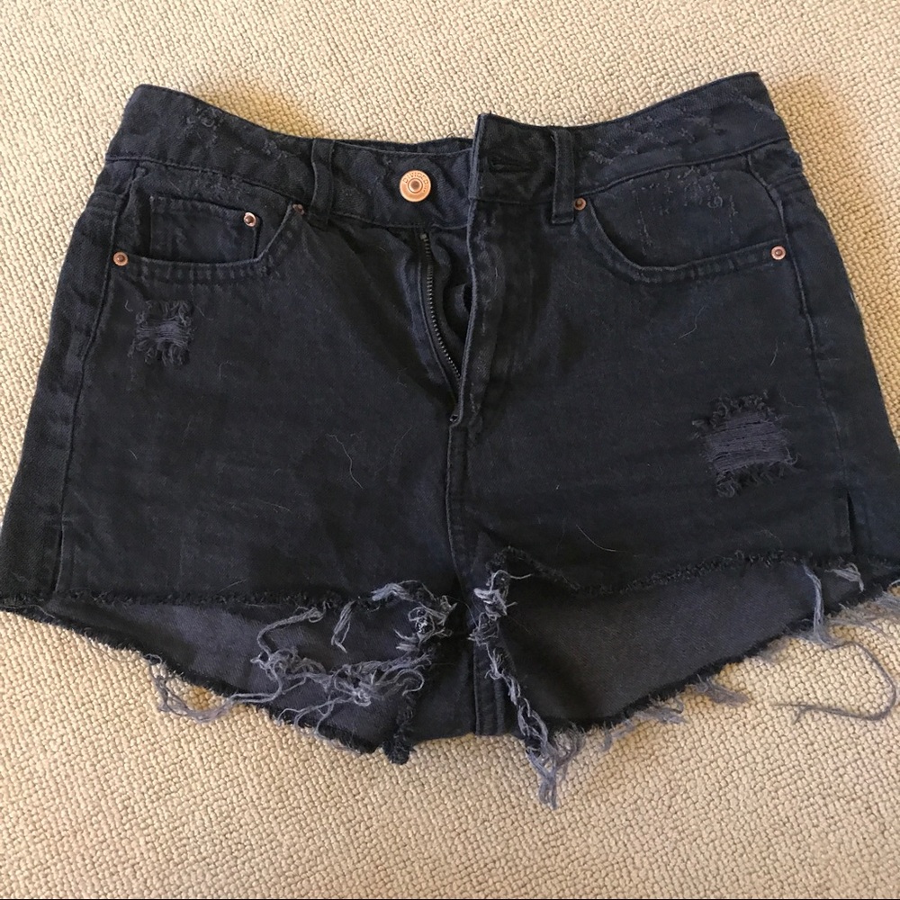 h&m black denim shorts