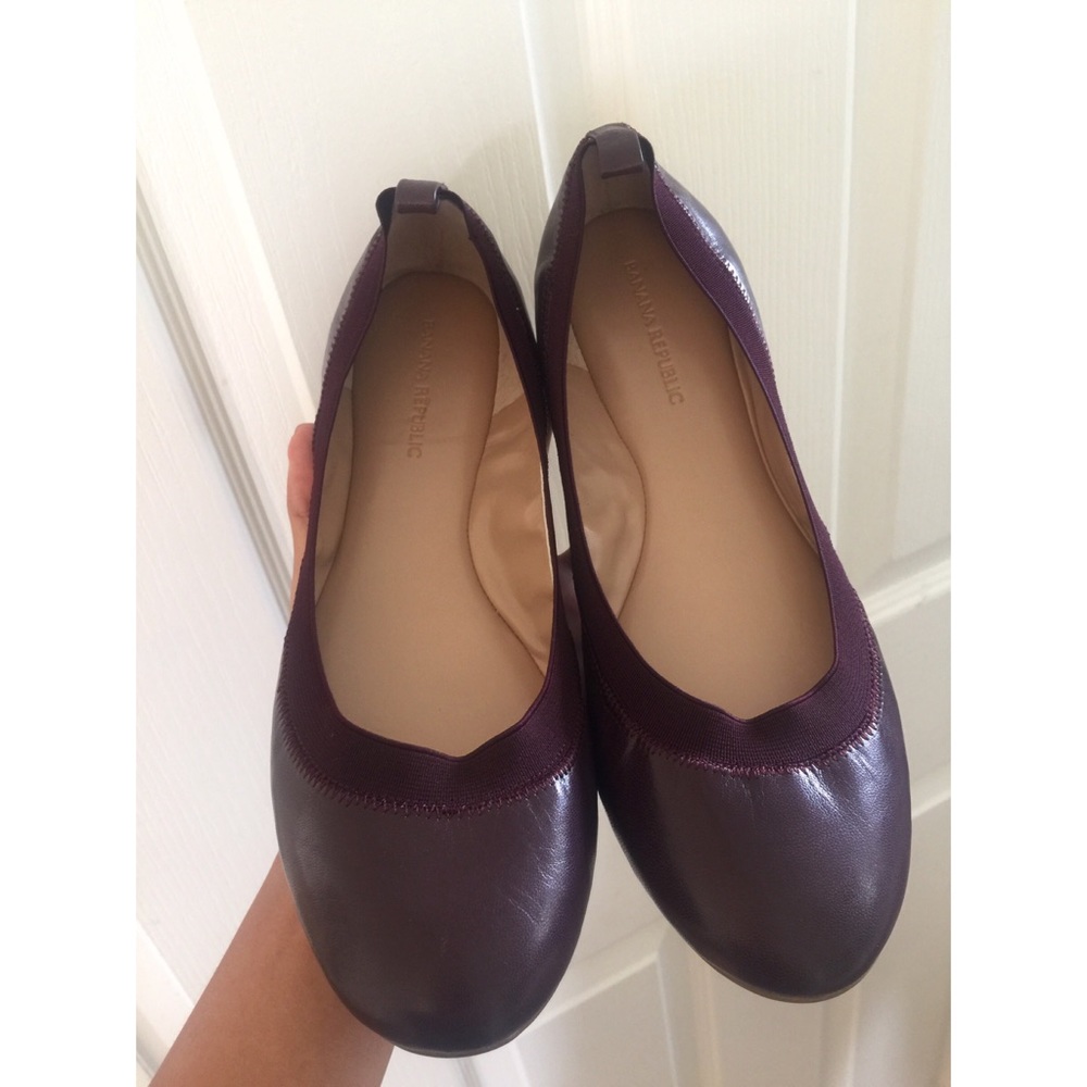 Banana Republic Flats *Brand New*
