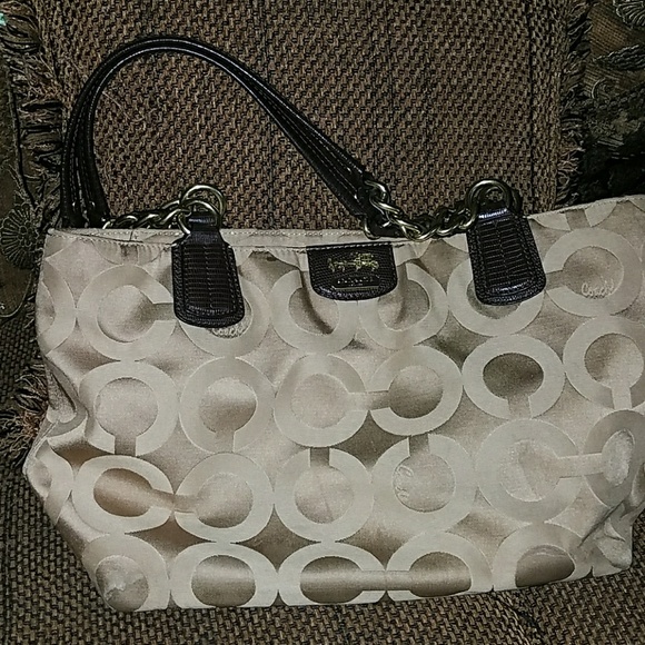 Coach - Picture 3 of 5