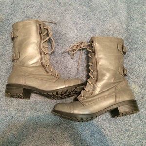 Size 11 Grey Combat boots, never worn