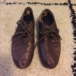 Frye "Jillian" Oxford, Brown Leather shoes.