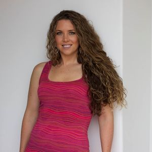 Meet your Posher, Pauline