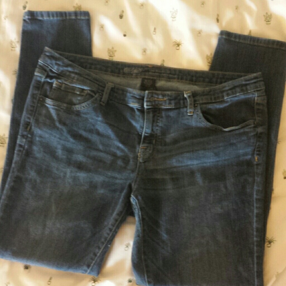 Mossimo Denim Low Rise Skinny Jeans