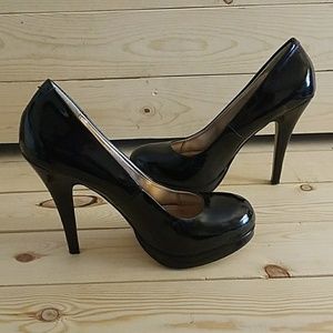 MADDEN GIRL Classic Black Heel/Pump  SZ 8