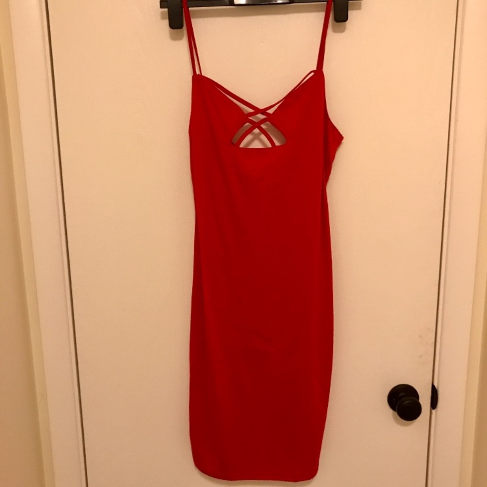 ☀️NWT red sexy strappy midi dress - Picture 2 of 3