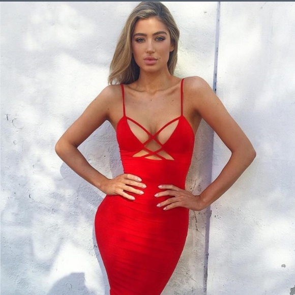 Vogue Vice Dresses & Skirts - ☀️NWT red sexy strappy midi dress