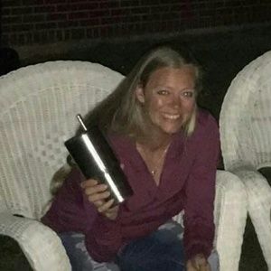 Meet your Posher, Kendra