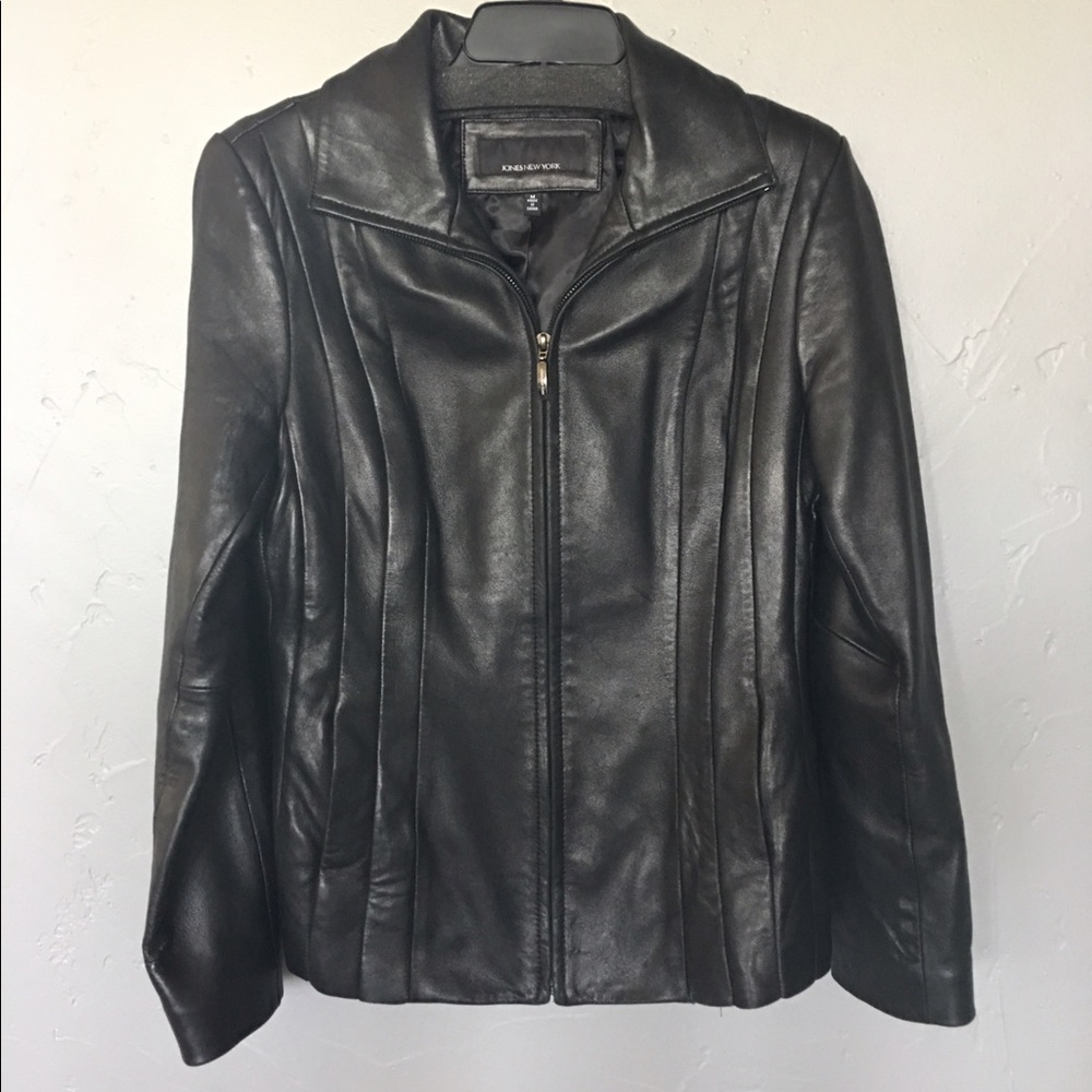 Jones New York leather jacket size medium