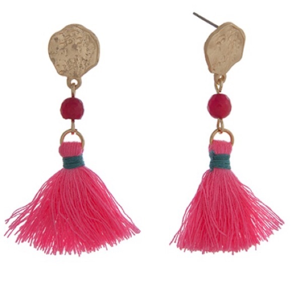 👂🏼Gold Tone Drop Post Neon Pink Tassel Earrings - Picture 1 of 1