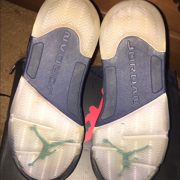 *TRADED* Retro 5 pre grape/hornets - Picture 4 of 6