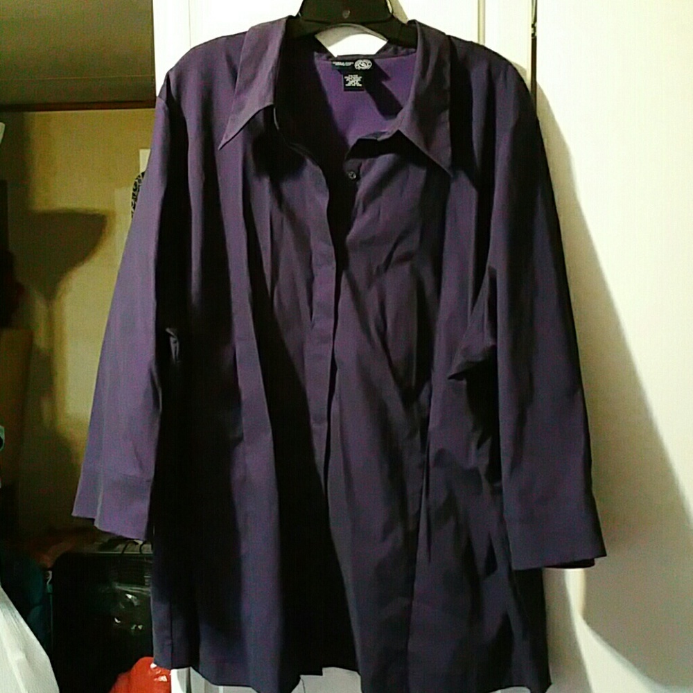 Sz 28 Vanezia Stretch fit dressy top