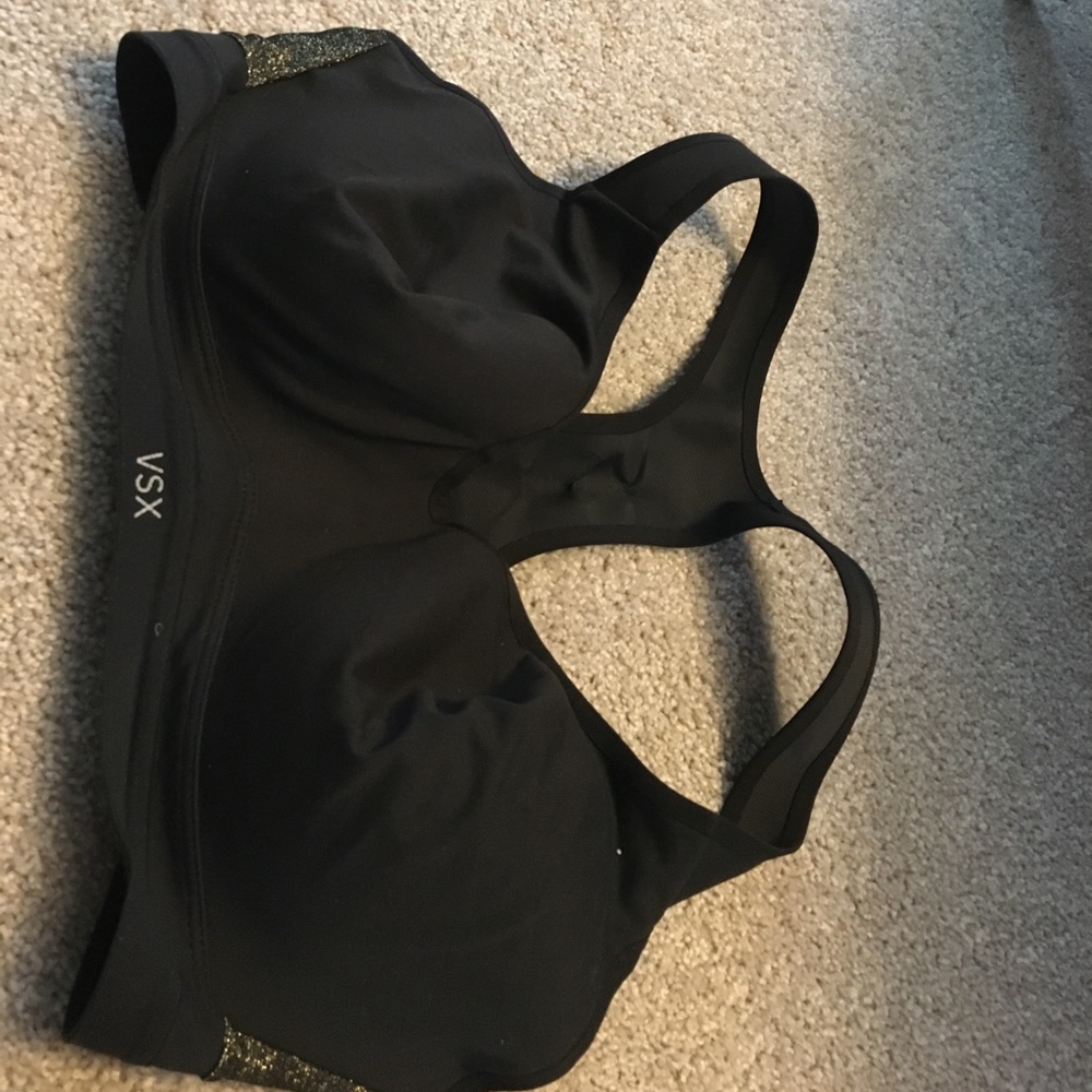Victoria Secret sport 36D athletic bra with clip