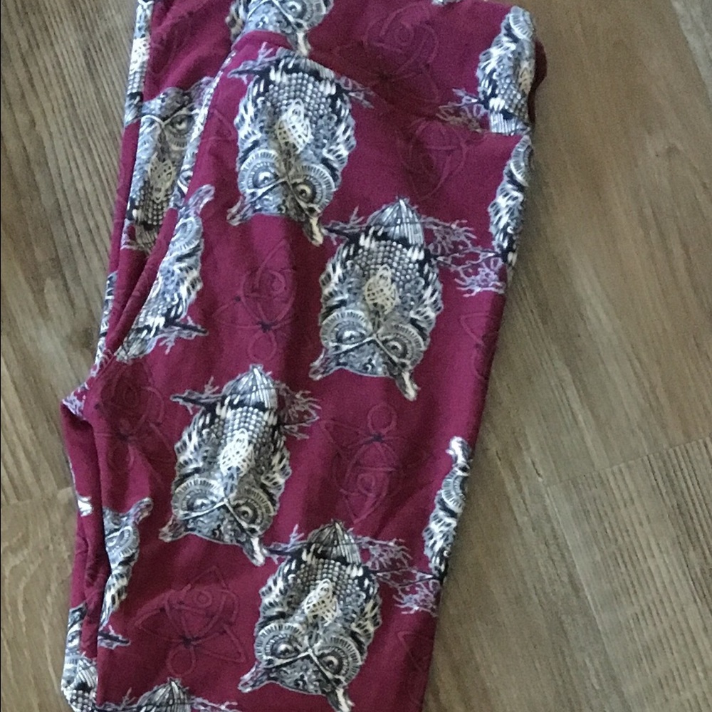 Lularoe Celtic Owl OS leggings