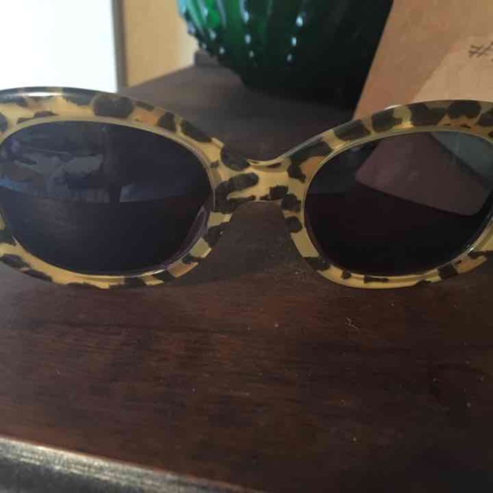 Christian Dior VINTAGE rounded Cat eye sunglasses