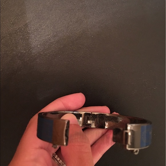 Coach clasp bangle - Picture 2 of 4
