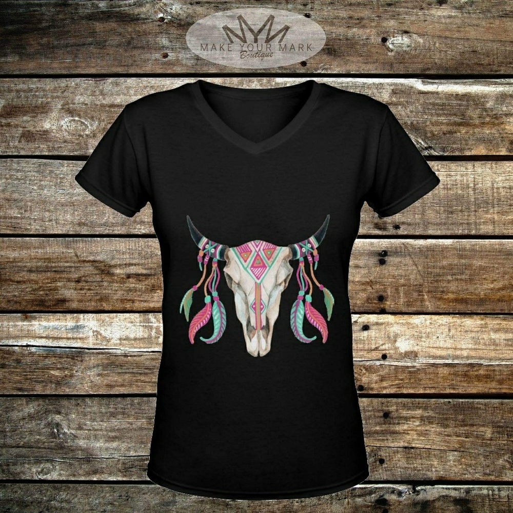 Feather Skull v-neck graphic tee