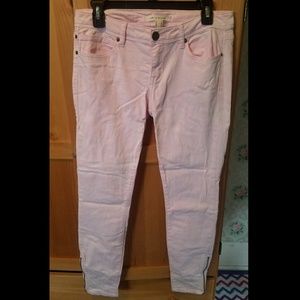 Pastel pink acid washed jeans