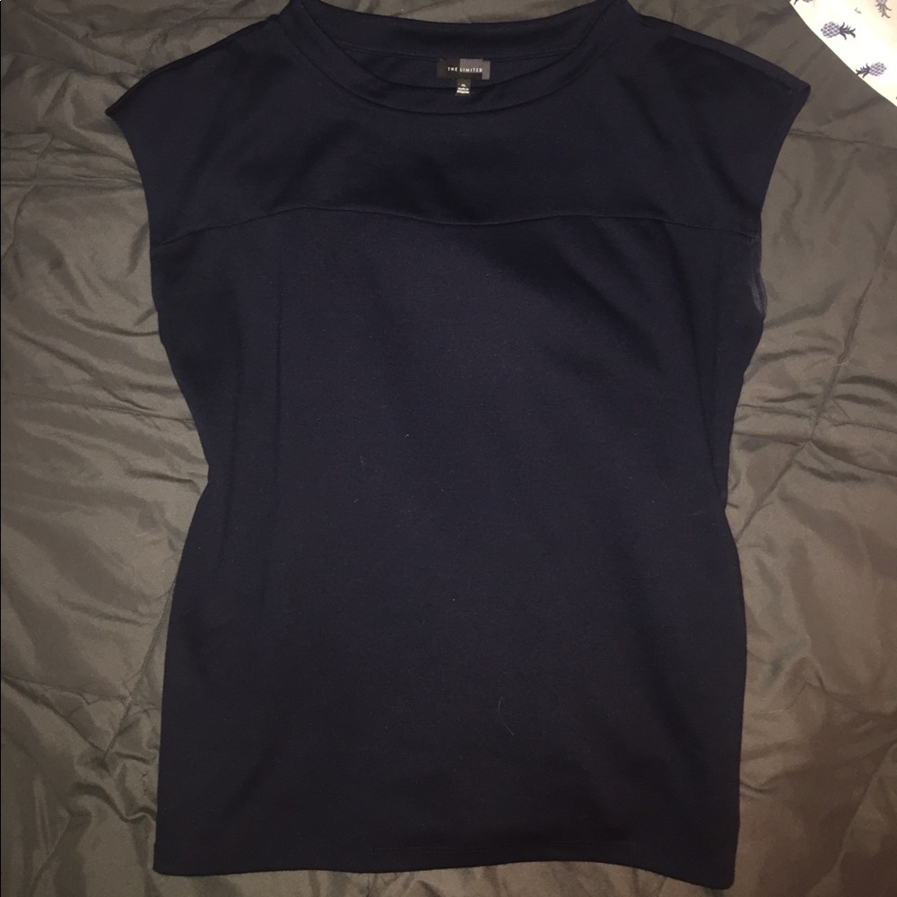 🍁Sale !!🍁Short sleeve navy blue top