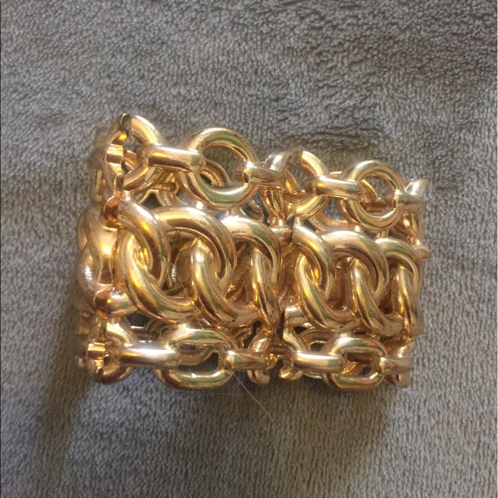 Gold bracelet