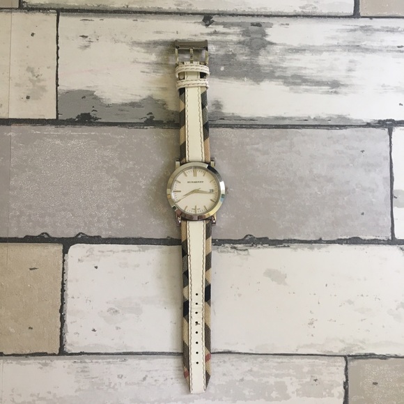 Authentic Burberry watch with box