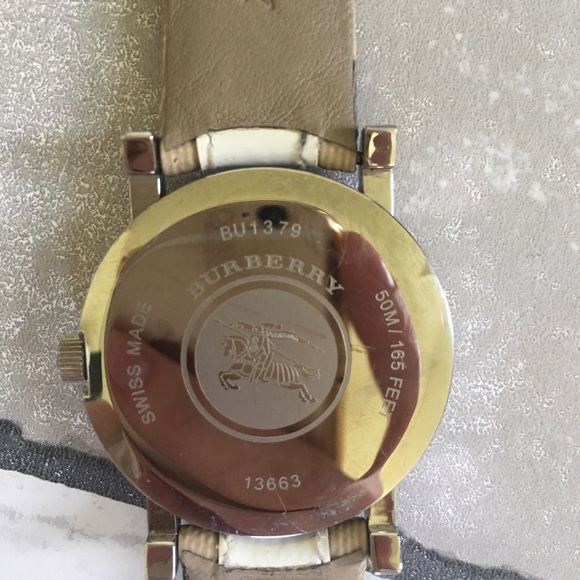 Authentic Burberry watch with box main image 6