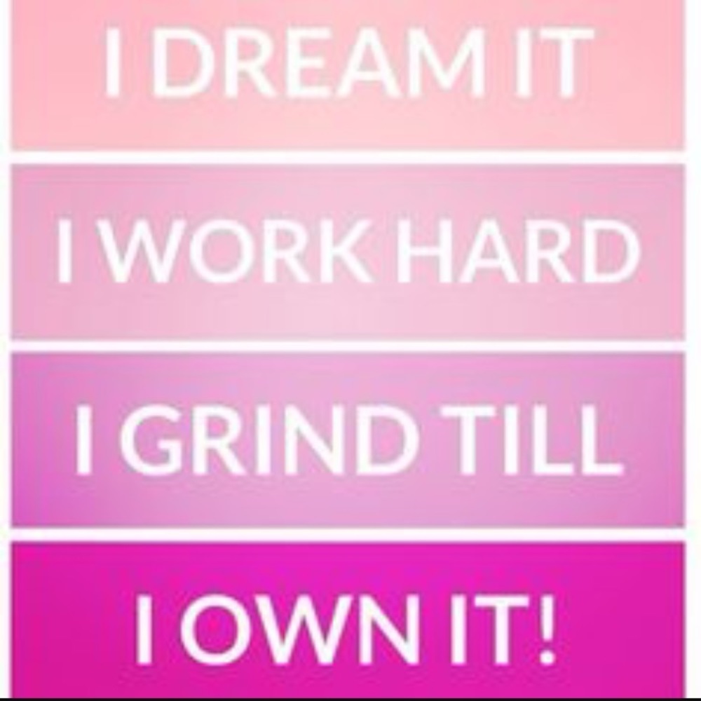 My closet is open💰💰💰💄💋