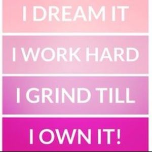 My closet is open💰💰💰💄💋