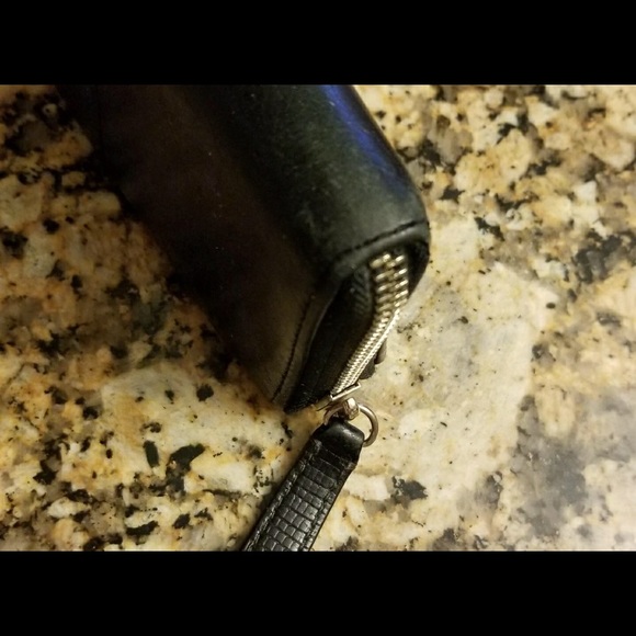 Black leather Coach wallet- NO OFFERS PLEASE - Picture 8 of 8