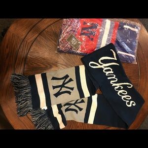 2 NEW yankee scarf