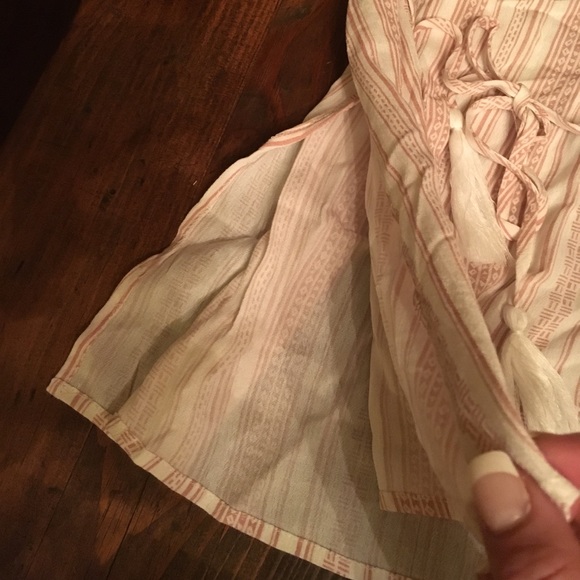 White Fringed Tie Waist V-Neck Tank Top - Picture 5 of 6