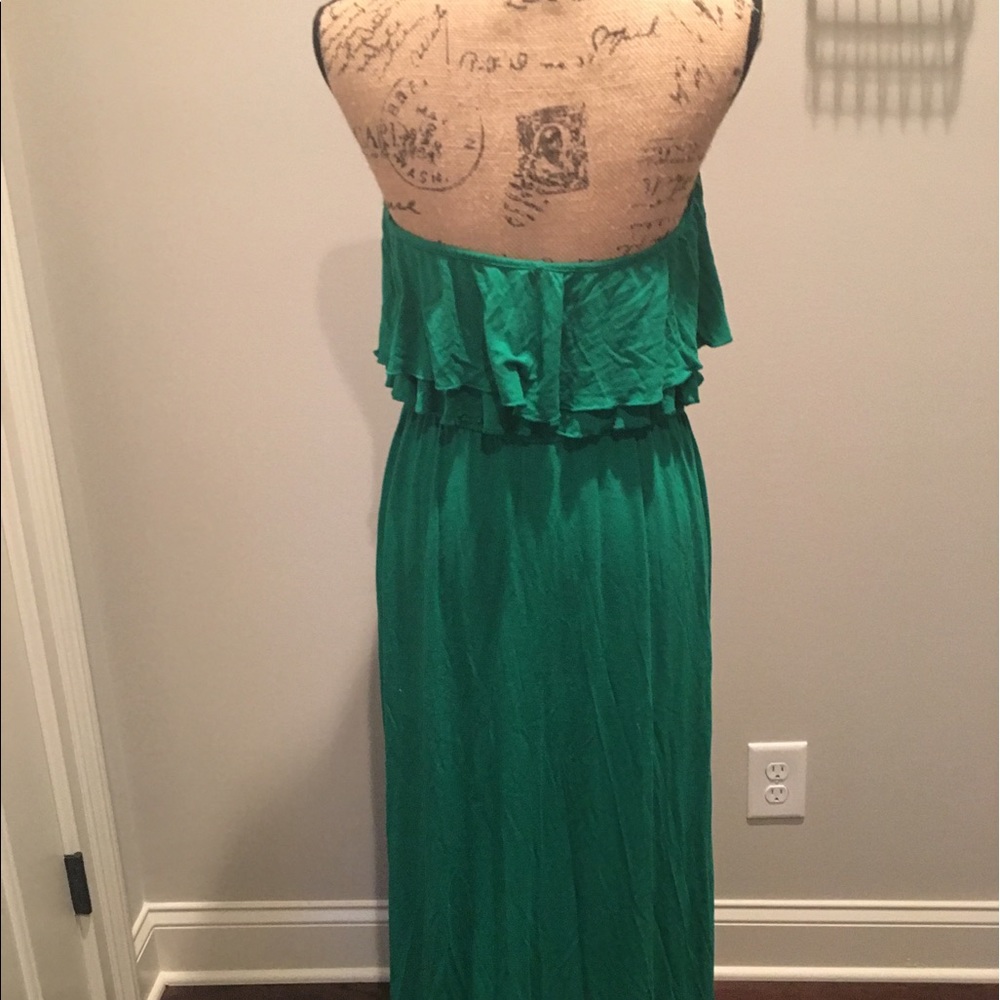 Dress - Picture 3 of 4