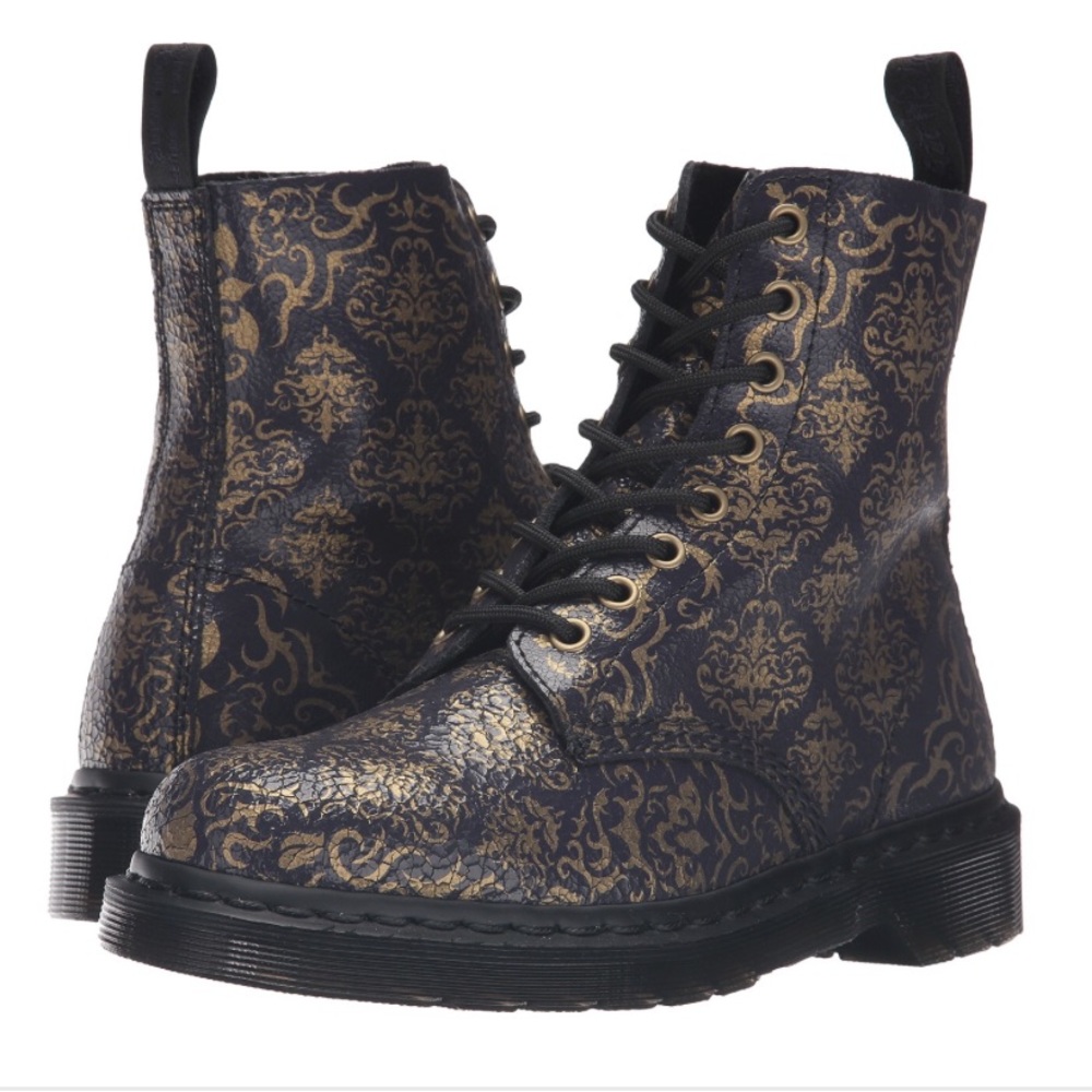 Dr. Martens Women's Black 'pascal' Boot